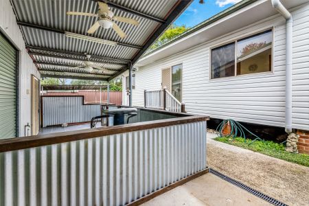 39 Riverstone Road, Riverstone. - Photo 2