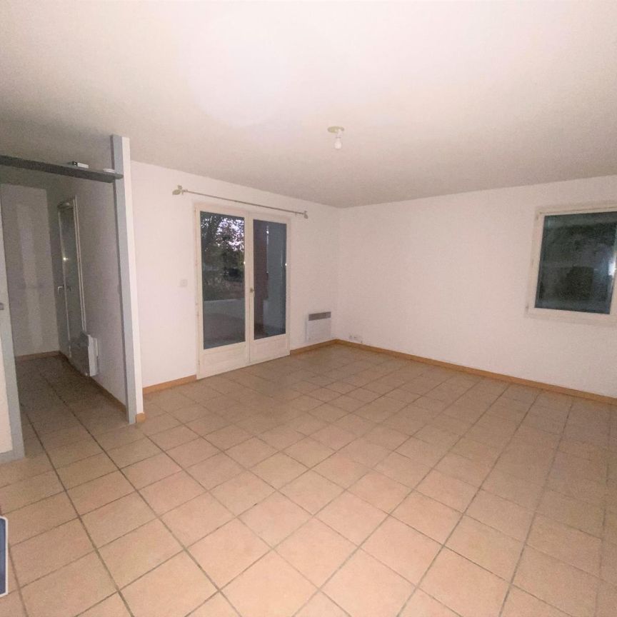 Location Appartement 2 pièces 50m² LAYRAC 47390 - Photo 1