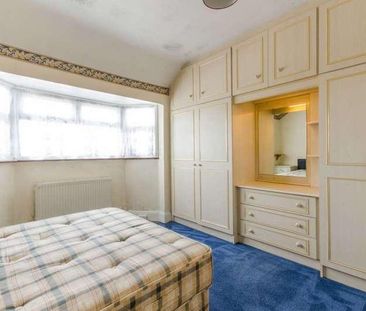 Sutlej Road, Charlton, SE7 - Photo 3