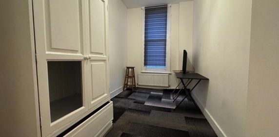 1 Bed Flat, Brecknock Road, N19 - Photo 2