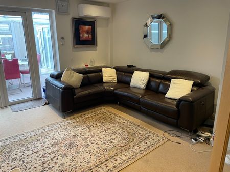 4 Bed Detached House, Stanhope Road, CR0 - Photo 3