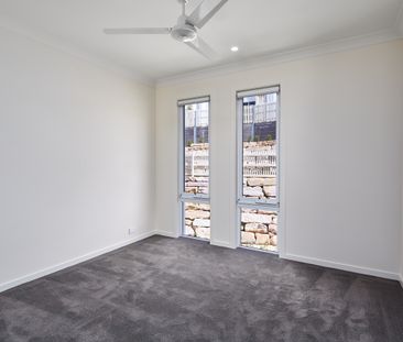 Beautiful parkland townhome Three bedrooms + study + multi-purpose ... - Photo 5