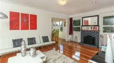 Spacious Home - Photo 5