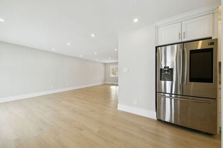 For Lease - 260 Hillside Drive, Mississauga, Ontario - Photo 3