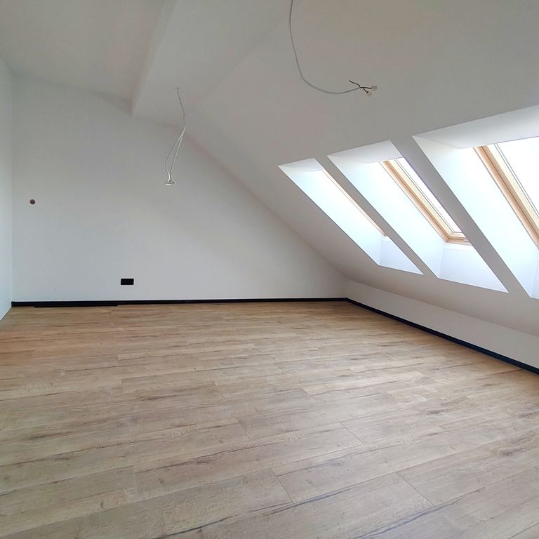 Przestronny dom, idealny dla dużej rodziny! - Photo 1