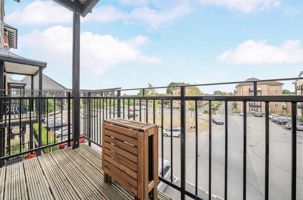 Bell Farm Way, Walton-on-Thames, Surrey, KT12 - Photo 1