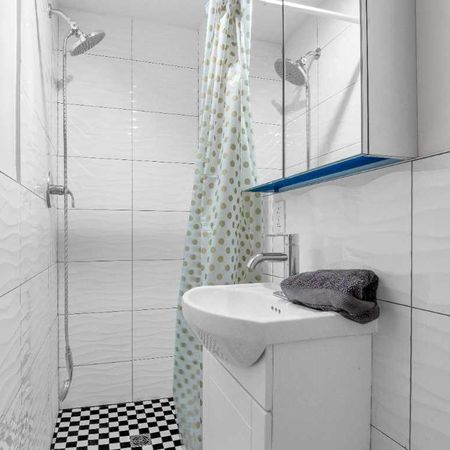 Appartement 2 chambres, 1 salle de bain à louer - Photo 3