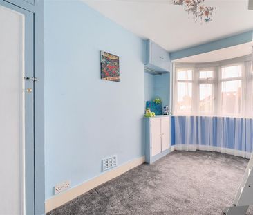 Eastcote Lane, Harrow, HA2 - Photo 6