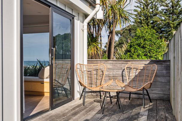 Two Bedroom - Fully Furnished - Photo 1