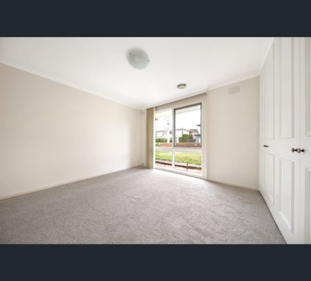 13 Nepean Ave, Hampton East, Vic 3188 - Photo 4
