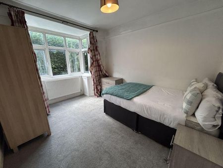 Mixed use to rent - Photo 2