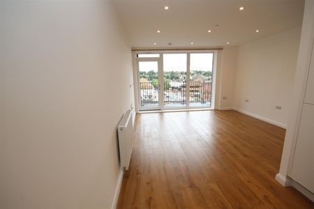 1 bedroom Apartment to let - Photo 4