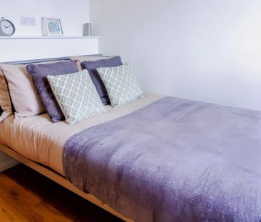 Gold Ensuite - Photo 1