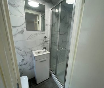 Room in a Shared House, Whitefoot Lane, BR1 - Photo 3