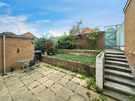 Thorntons Way, Stockingford, Nuneaton - Photo 5