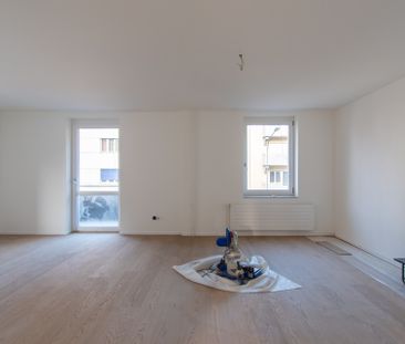 Grosszügige, renovierte 2.5 Zimmer-Wohnung mit Balkon - Foto 6