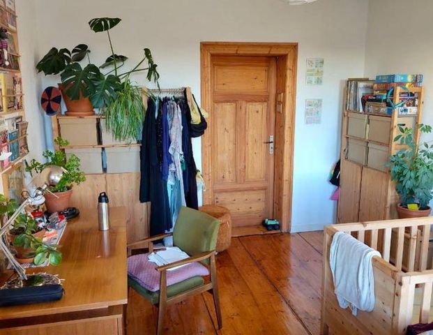 Sehr helle Wohnung mit Blick ins Grüne - Photo 1