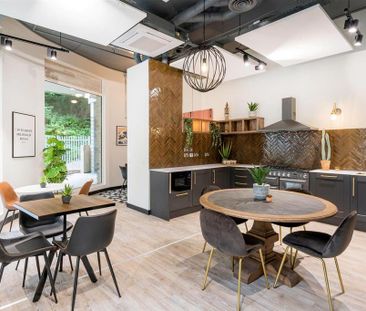 1 bedroom in a flat share to rent - Photo 5