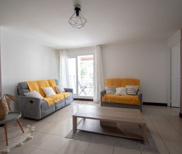Location Appartement 3 pièces 56m² ST DENIS 97400 - Photo 1