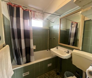 COZY 1-BEDROOM UNIT IN FAIRFIELD CENTRAL - Photo 2