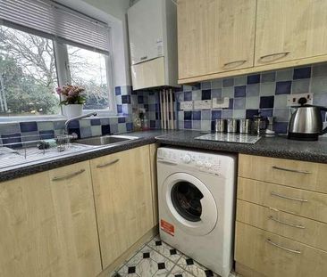 Woking, Surrey, GU21 - Photo 6