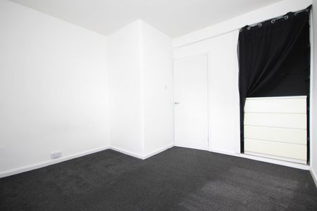 Woodside Crescent, Wishaw, ML2 - Photo 3