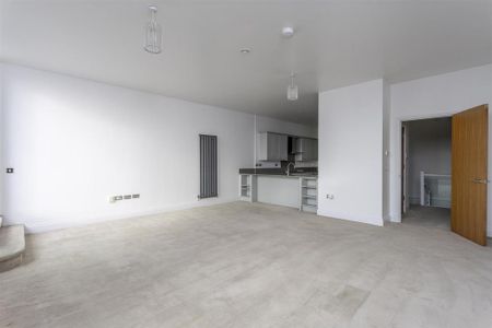 3 bedroom apartment to rent - Photo 4