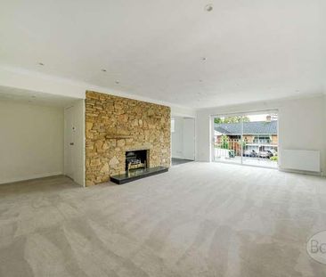 Haymeads Drive, Esher, Surrey, KT10 - Photo 5