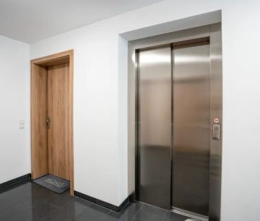 Schöne Single Wohnung nähe Volksgarten - Photo 1