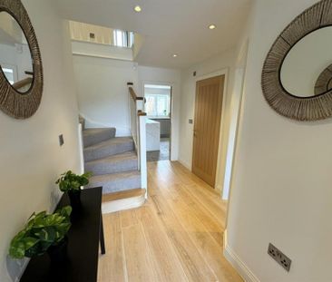 4 Bedroom Detached To Let - Photo 4