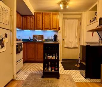 ✨ 1-Bedroom Basement Apartment for Rent in a Great Neighborhood! ✨ - Photo 3