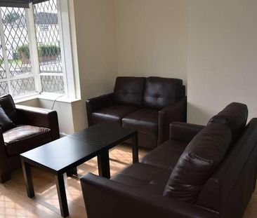 Raleigh Road, Wallisdown, BH12 - Photo 2