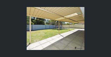 A Wonderful Family Home Awaits - Photo 4