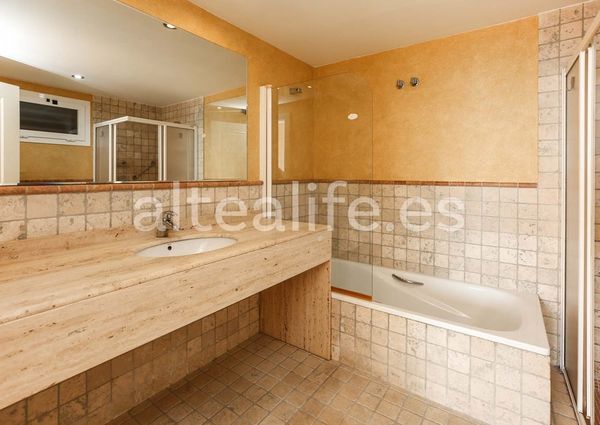 Cap-negret, Altea, Valencian Community 03590