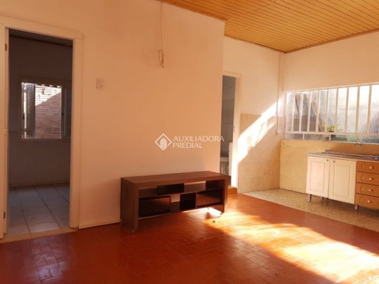 Casa com 3 quartos e 78m² para alugar em Vila Parque Brasília, Cachoeirinha. - Foto 1