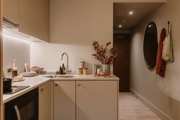 Studio to rent - Photo 1