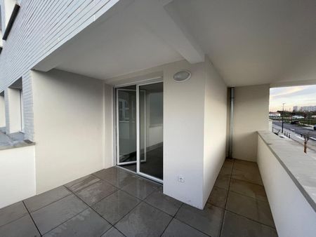 APPARTEMENT T3 63M - Photo 4