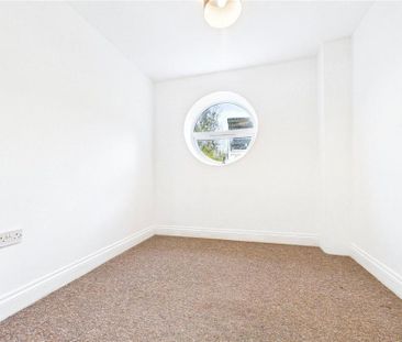 3 bedroom apartment to rent - Photo 5