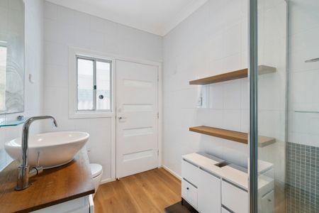 25 Bouvardia Street, Asquith NSW 2077 - House For Rent | Domain - Photo 2