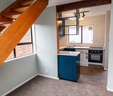 2 bedroom plus study/office townhouse with car space - Photo 4