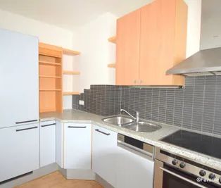 Moderne 2-Zi-Wohnung mit Garage, U-Bahn-Nähe und Aufzug in 1100 Wien zu mieten! - Photo 2