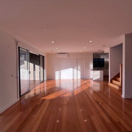 77 Great Ryrie Street, Heathmont - Photo 3