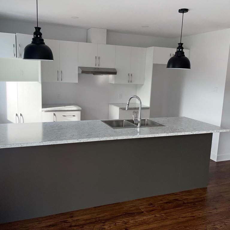 condo 5 1/2 a louer - Photo 1