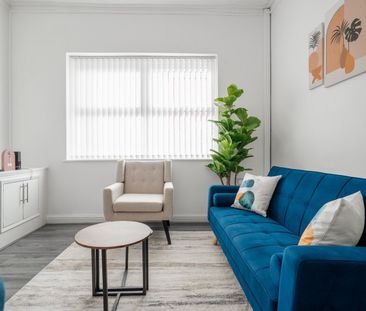 4 Bed Terraced House, Bishop Road, L6 - Photo 3