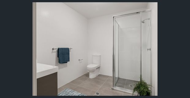 One bedroom unit with adaptable living options - Photo 1