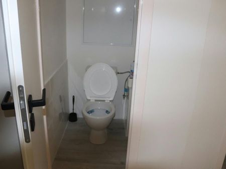 Pronájem bytu 2+1 57 m2 - Fotografie 3