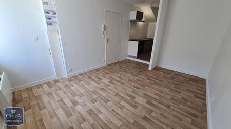 Location Appartement 1 pièce 21m² LUSIGNAN 86600 - Photo 5