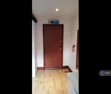 1 bedroom in a house share to rent - Photo 6