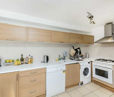 Crown Close - Photo 5
