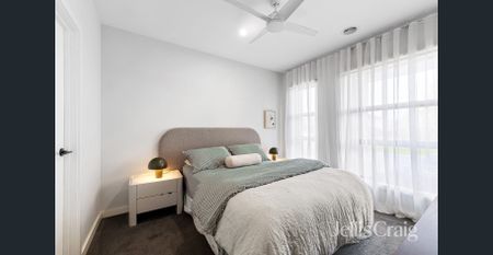 Stylish, Light-Filled and Low-Maintenance - Photo 4